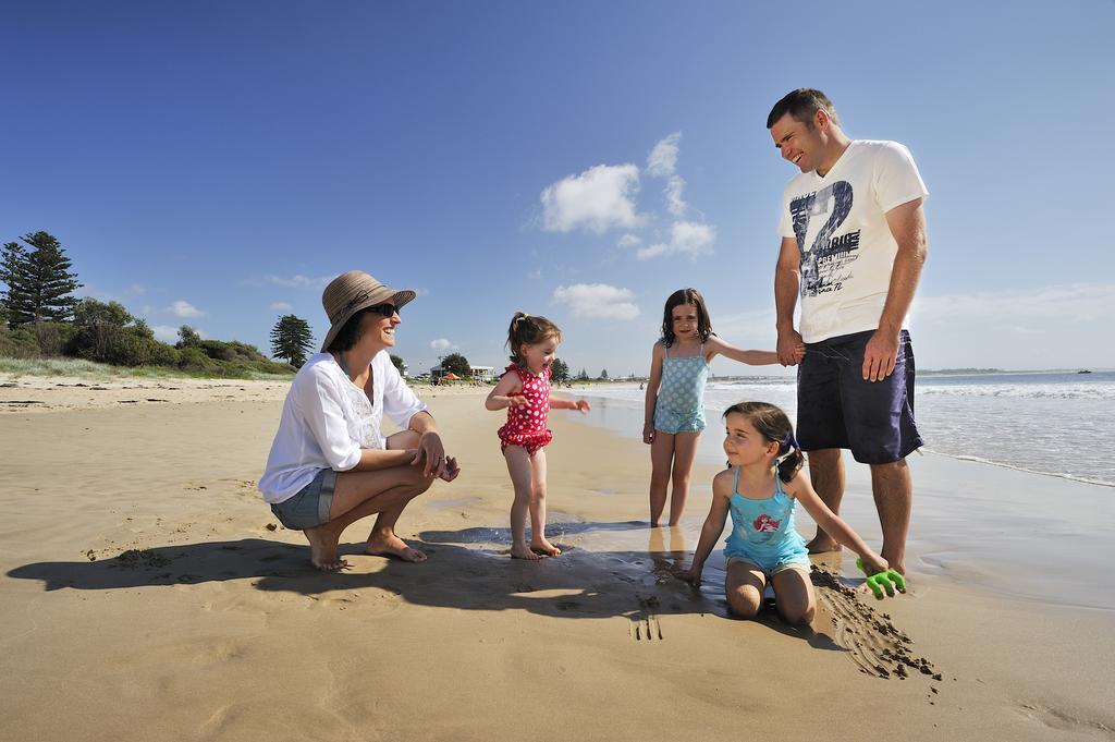 Nrma Stockton Beach Holiday Park Hotel Eksteriør billede