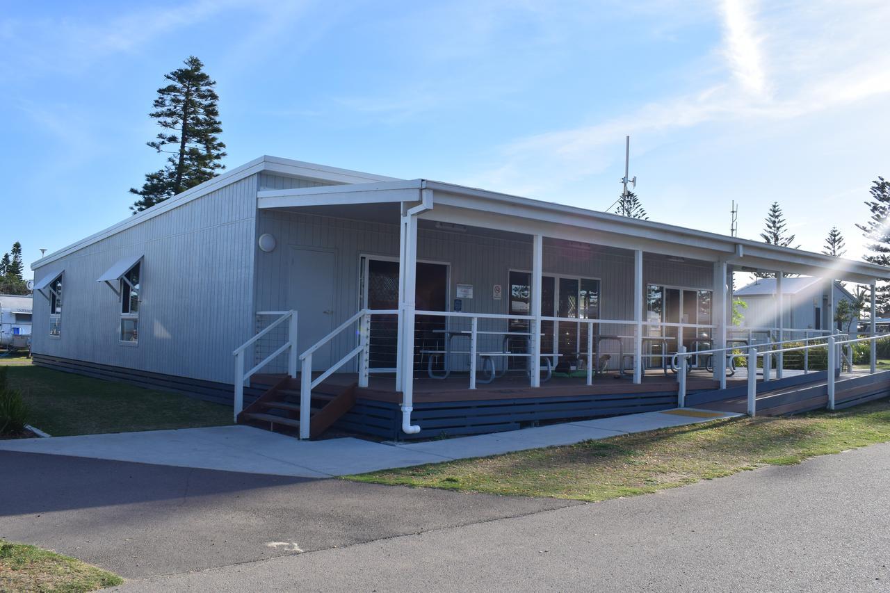 Nrma Stockton Beach Holiday Park Hotel Eksteriør billede